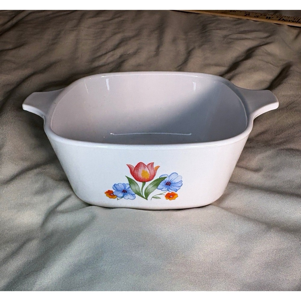 CORNING WARE A-5-B 5 LITER " FRESH CUT TULIP'S " DUTCH OVEN.